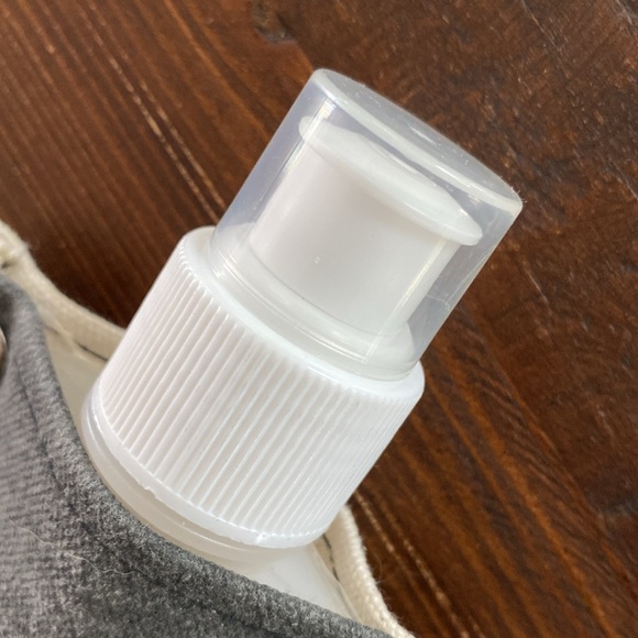 🍷MOTHER’S LITTLE HELPER canvas insulated flask! NEW! - Picture 5 of 7